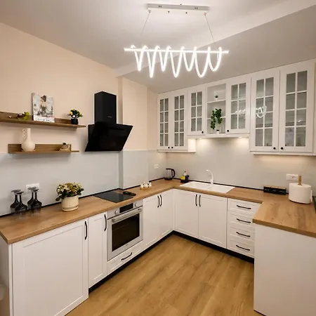 Pave2 Guest house Korce